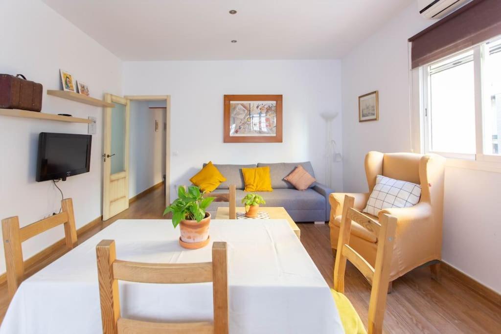 Large Tracatra Appartement Séville