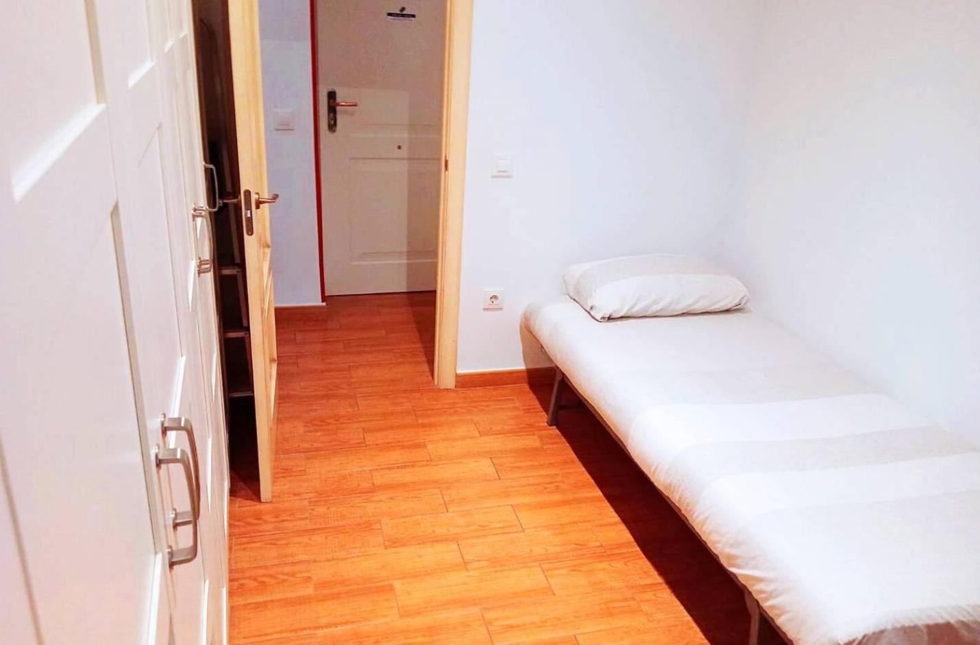 Appartement Large Tracatra *